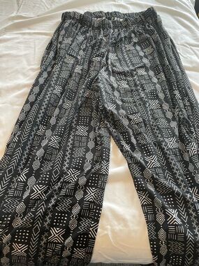 Allison Brittney Black and White Printed Lounge Pants